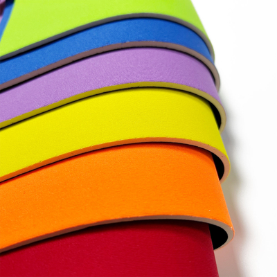 Matériau en néoprène de 3 mm pour les supports sportifs - imperméable et résistant aux produits chimiques