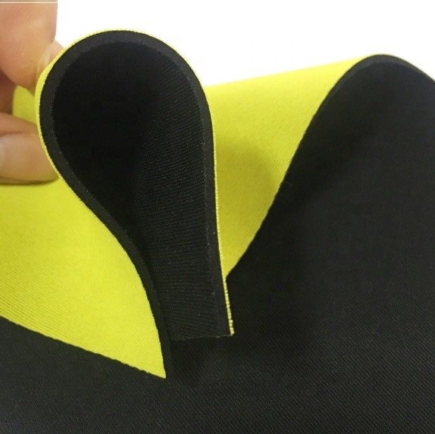 2 côtés de nylon revêtu de néoprène pour le couvercle, Sbr 4 mm de tissu de néoprène, tissu élastique, adapté aux articles de sport, tissu d'équipement de protection, tissu imperméable